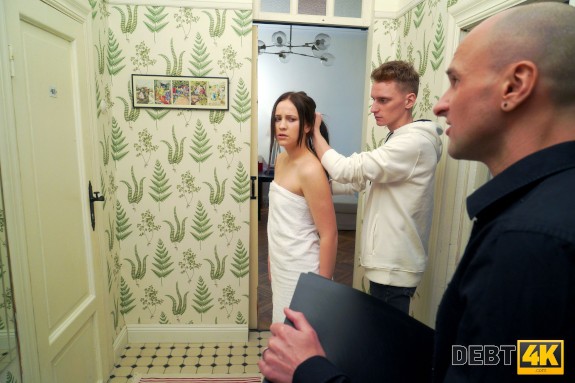 AD8A81E9 4E5F 421D 93DE 3855FAB9B16A