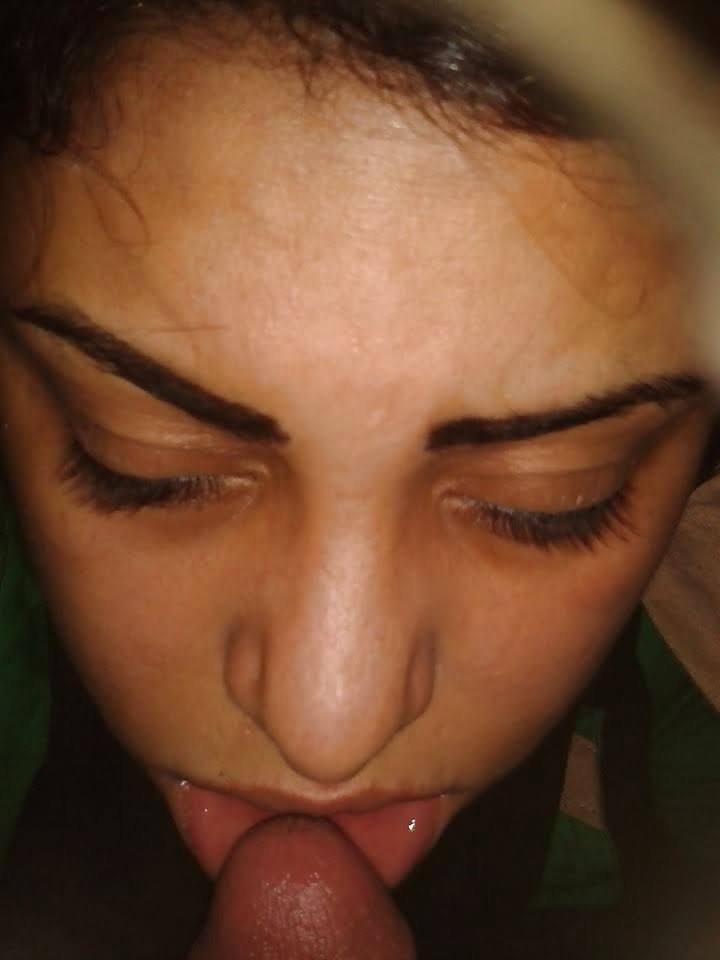 Amateur Big Boobs huge boobs beautiful eyes arab girl 4750919 9