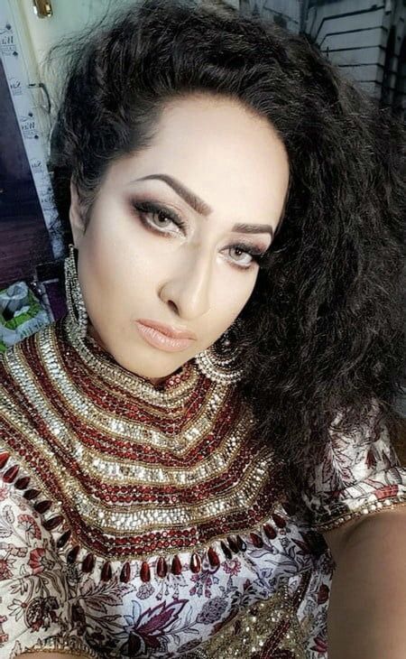 EDC6B2BB 5EFC 4F70 8DE5 E391B210E347