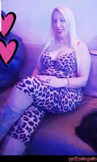 الفة مطلقة تونسية ممتعة للزب الكبير ،  اميلي  sextunisarabe@gmail.com.jpg